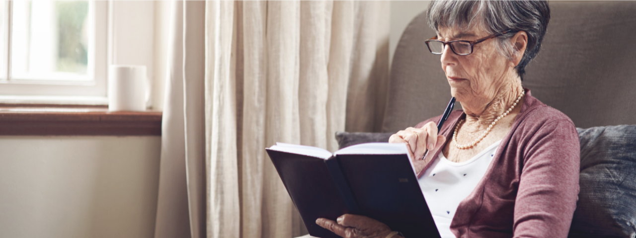 dekoratives Bild zur Seite 04.11.2026 | Vergangenheit verstehen, Gegenwart begleiten: Biografiearbeit in der Pflege | Copyright: kupicoo-getty-images