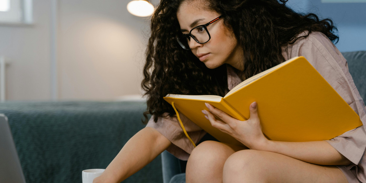 Bild zum Kurs Fachsprachenpr&uuml;fung B2 Pflege | Copyright: pexels: mart production